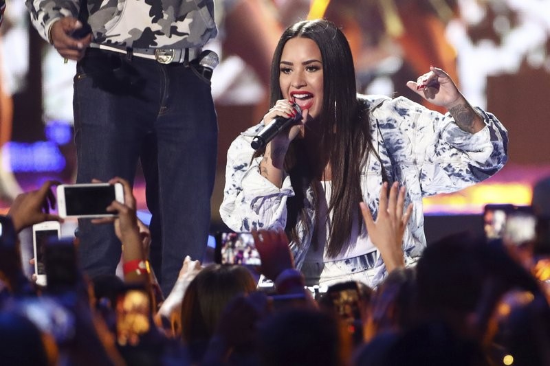 MUSIC: Lovato’s ‘Sober,’ about relapsing, re-enters Billboard chart